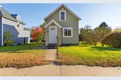 307 W 4th Street, Winthrop, MN 55396 - Photo 1