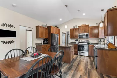 713 Cherrywood Lane NE, Isanti, MN 55040 - Photo 10