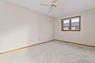 7636 Borman Way, Inver Grove Heights, MN 55076 - Photo 8