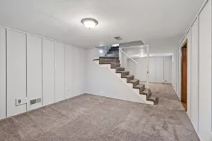 1009 Knob Hill Rd, Burnsville, MN 55337 - Photo 44