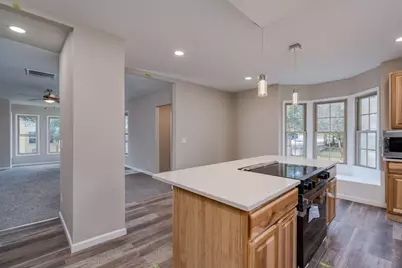 212 N Murphy Street, Lake Crystal, MN 56055 - Photo 6