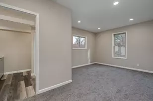 212 N Murphy St, Lake Crystal, MN 56055 - Photo 14