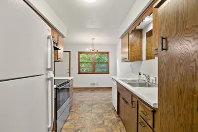 9852 Blaisdell Avenue S, Bloomington, MN 55420 - Photo 10