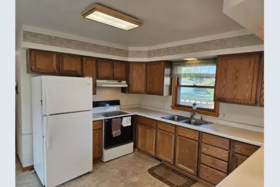 909 Bradford Avenue, Argyle, MN 56713 - Photo 2