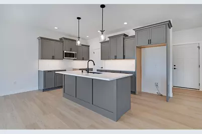 1624 Red Clover Street, Holmen, WI 54636 - Photo 8