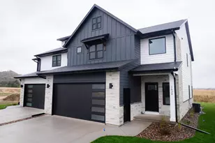 1628 Red Clover St, Holmen, WI 54636 - Photo 6