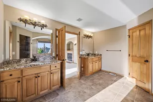 10803 Jersey Dr N, Brooklyn Park, MN 55445 - Photo 38