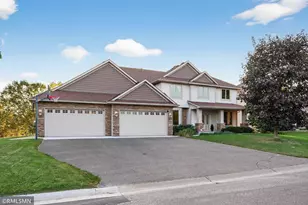 10803 Jersey Dr N, Brooklyn Park, MN 55445 - Photo 2