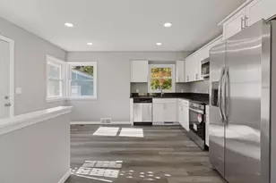 5307 Jersey Ave N, Crystal, MN 55428 - Photo 8