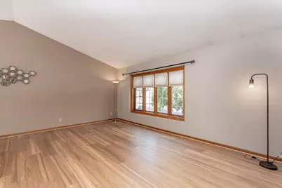 2513 Marwood Drive, Mankato, MN 56001 - Photo 4