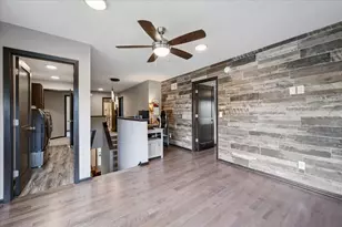 13715 Grafton Ct, Apple Valley, MN 55124 - Photo 26