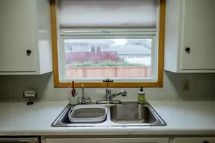 704 Washington Ave, Fairmont, MN 56031 - Photo 10