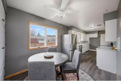 704 Washington Avenue, Fairmont, MN 56031 - Photo 10