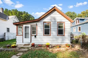 391 Duke St, Saint Paul, MN 55102 - Photo 1