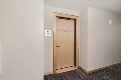 1240 S 2nd Street #411, Minneapolis, MN 55415 - Photo 32