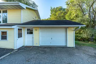 829 W 7th Ave, Fergus Falls, MN 56537 - Photo 4