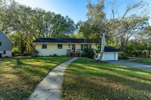 829 W 7th Ave, Fergus Falls, MN 56537 - Photo 2