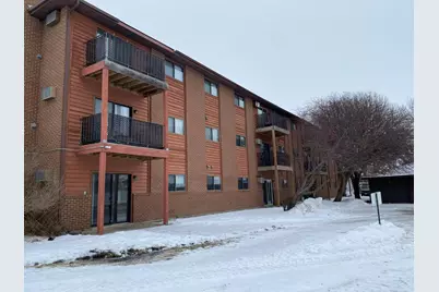 901 Country Club Drive #204, Marshall, MN 56258 - Photo 10