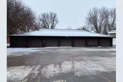 901 Country Club Drive #204, Marshall, MN 56258 - Photo 12