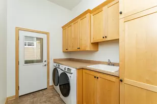 2234 Baihly Hills Dr SW, Rochester, MN 55902 - Photo 16