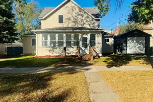 208 2nd St SE, Little Falls, MN 56345 - Photo 1