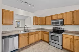 935 Aspen Ln, Montrose, MN 55363 - Photo 8