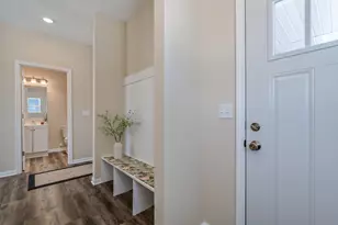 3105 Bassett Dr, Mankato, MN 56001 - Photo 2