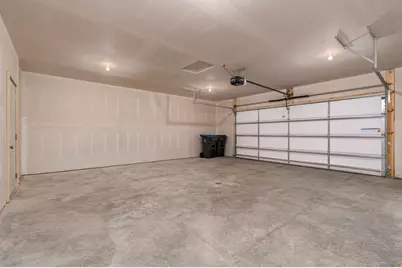 3105 Bassett Drive, Mankato, MN 56001 - Photo 32