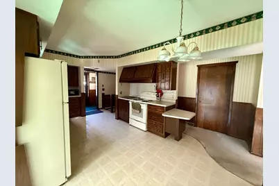 810 S Mill St, Redwood Falls, MN 56283 - Photo 14