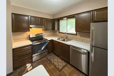 6401 Applewood Court, Woodbury, MN 55129 - Photo 8