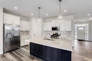 2931 Trinity Dr, Shakopee, MN 55379 - Photo 2