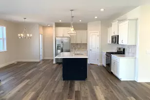 2931 Trinity Dr, Shakopee, MN 55379 - Photo 2