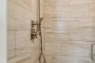 4869 Linden Cove Ln, Savage, MN 55378 - Photo 18