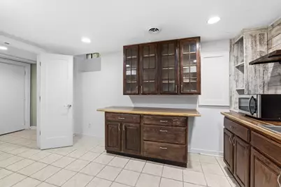 233 Groveland Avenue, Minneapolis, MN 55403 - Photo 10