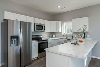 3131 Noble Drive, Mankato, MN 56001 - Photo 6