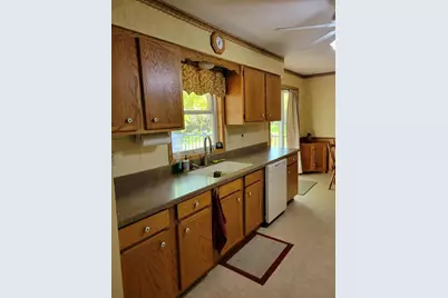 1504 N 6th Street, Montevideo, MN 56265 - Photo 2