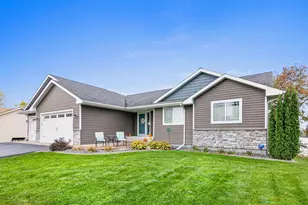 12743 314th St, Lindstrom, MN 55045 - Photo 4