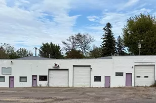 616 N Prairie Ave, Fairmont, MN 56031 - Photo 1