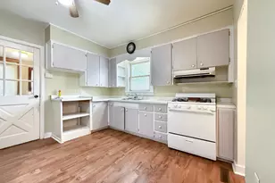 522 9th St NW, Bemidji, MN 56601 - Photo 4