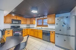 239 Byrondale Ave, Wayzata, MN 55391 - Photo 28