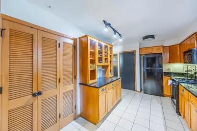 239 Byrondale Avenue, Wayzata, MN 55391 - Photo 8