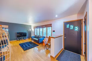 239 Byrondale Ave, Wayzata, MN 55391 - Photo 8