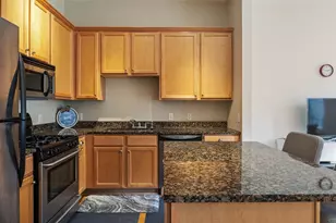 370 Marshall Ave, Saint Paul, MN 55102 - Photo 8