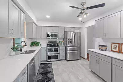 13236 Fremont Avenue S, Burnsville, MN 55337 - Photo 2