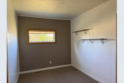 1601 2nd Avenue E, International Falls, MN 56649 - Photo 8