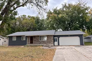 232 7th St N, Kandiyohi, MN 56251 - Photo 1