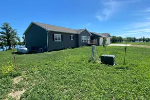 10 Pelican Point Dr, Garvin, MN 56132 - Photo 1