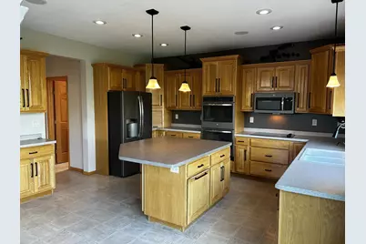 1404 Featherstone Road, Hastings, MN 55033 - Photo 8