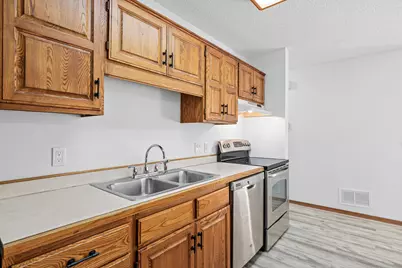 11177 Edgewood Circle N, Champlin, MN 55316 - Photo 18