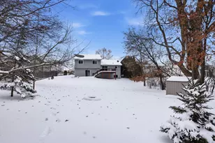 5452 Helena Rd N, Oakdale, MN 55128 - Photo 32